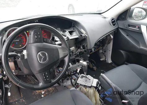 2011 Mazda Mazda3 S Sport z USA, uszkodzony, nr VIN JM1BL1U55B1404324